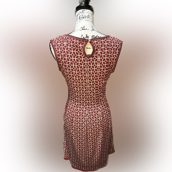Red geometric shapes sleeveless mini dress by Max Studio, sz M (D1) - Picture 4 of 7